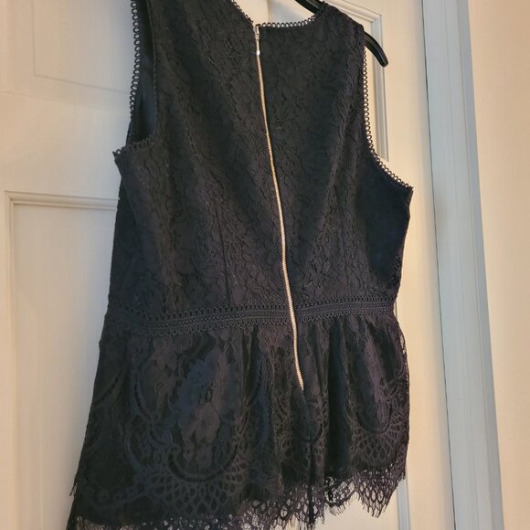 White House|Black Market /lace Black Top, size 14 - Picture 7 of 7